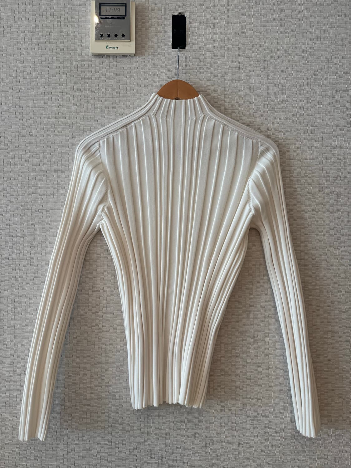 플리츠플리즈 플래닛 니트 화이트 상품이미지3