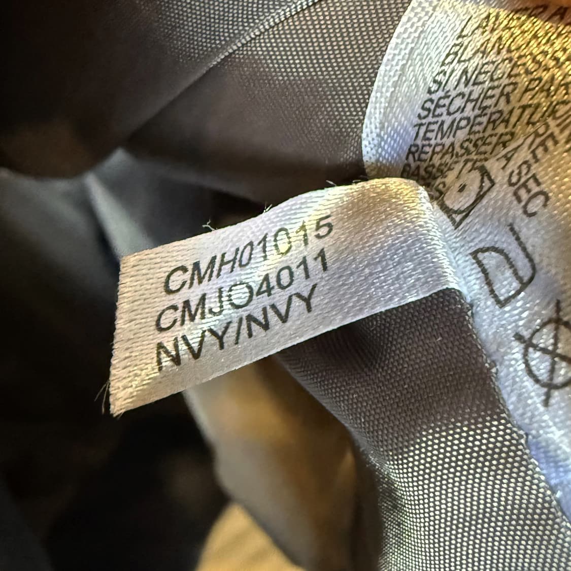 캘빈클라인 퍼포먼스 봄버자켓 유틸리티 포켓 디테일 네이비 상품이미지9