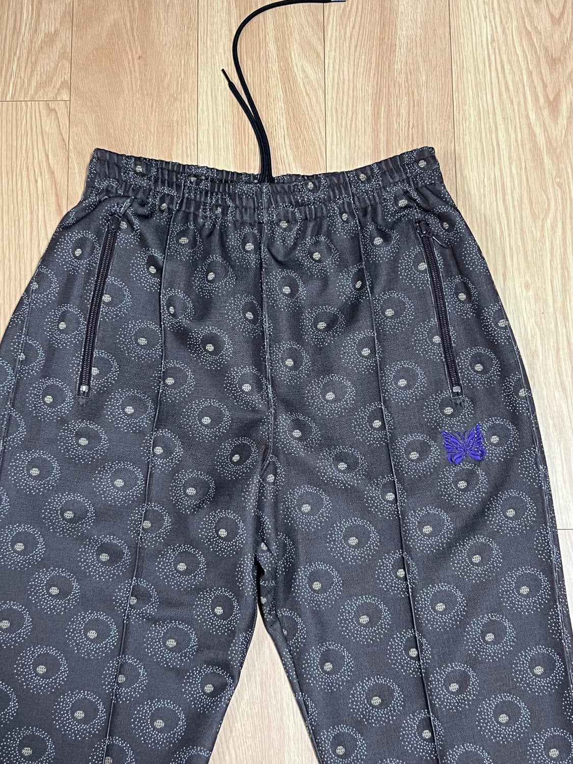 니들스 트랙팬츠 스트레이트핏 상품이미지2