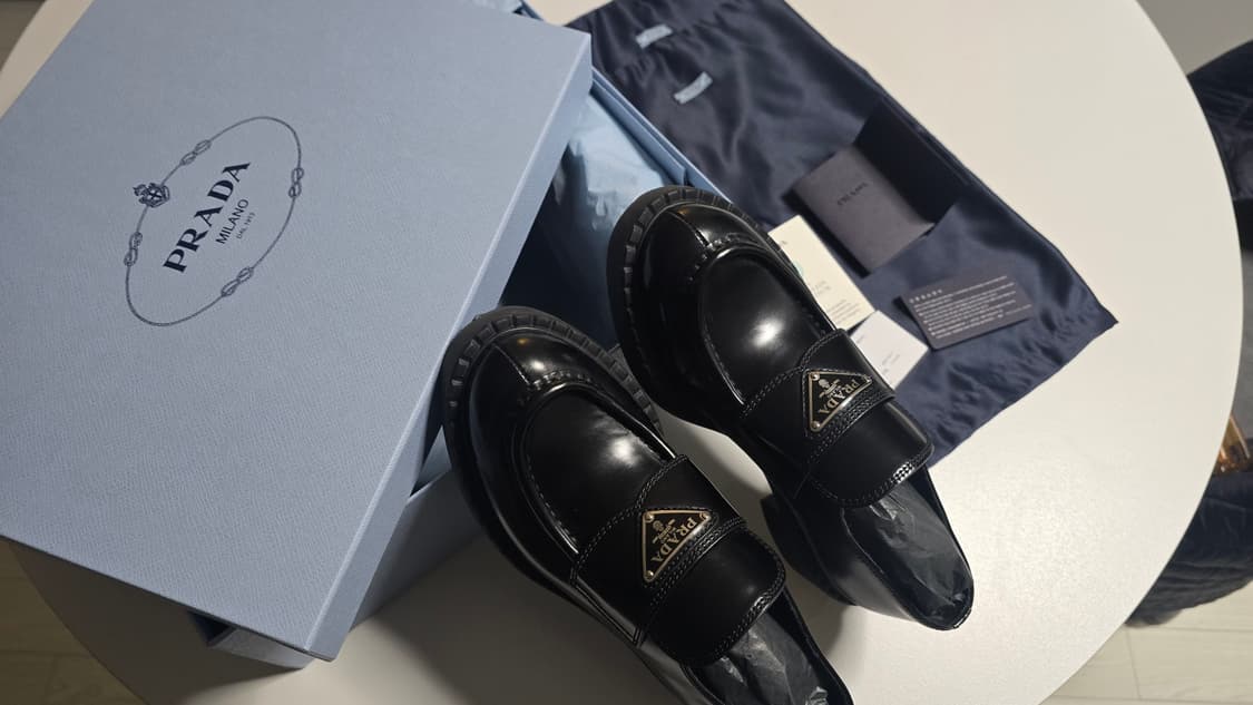 프라다 브러시드 로퍼 34.5 상품이미지1