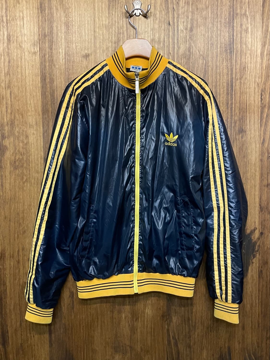 Adidas Windbreaker 상품이미지3