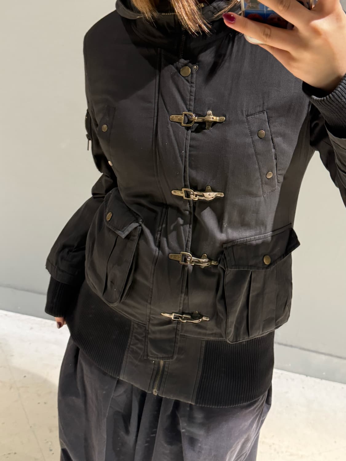 buckle point pocket detail jumper 상품이미지3