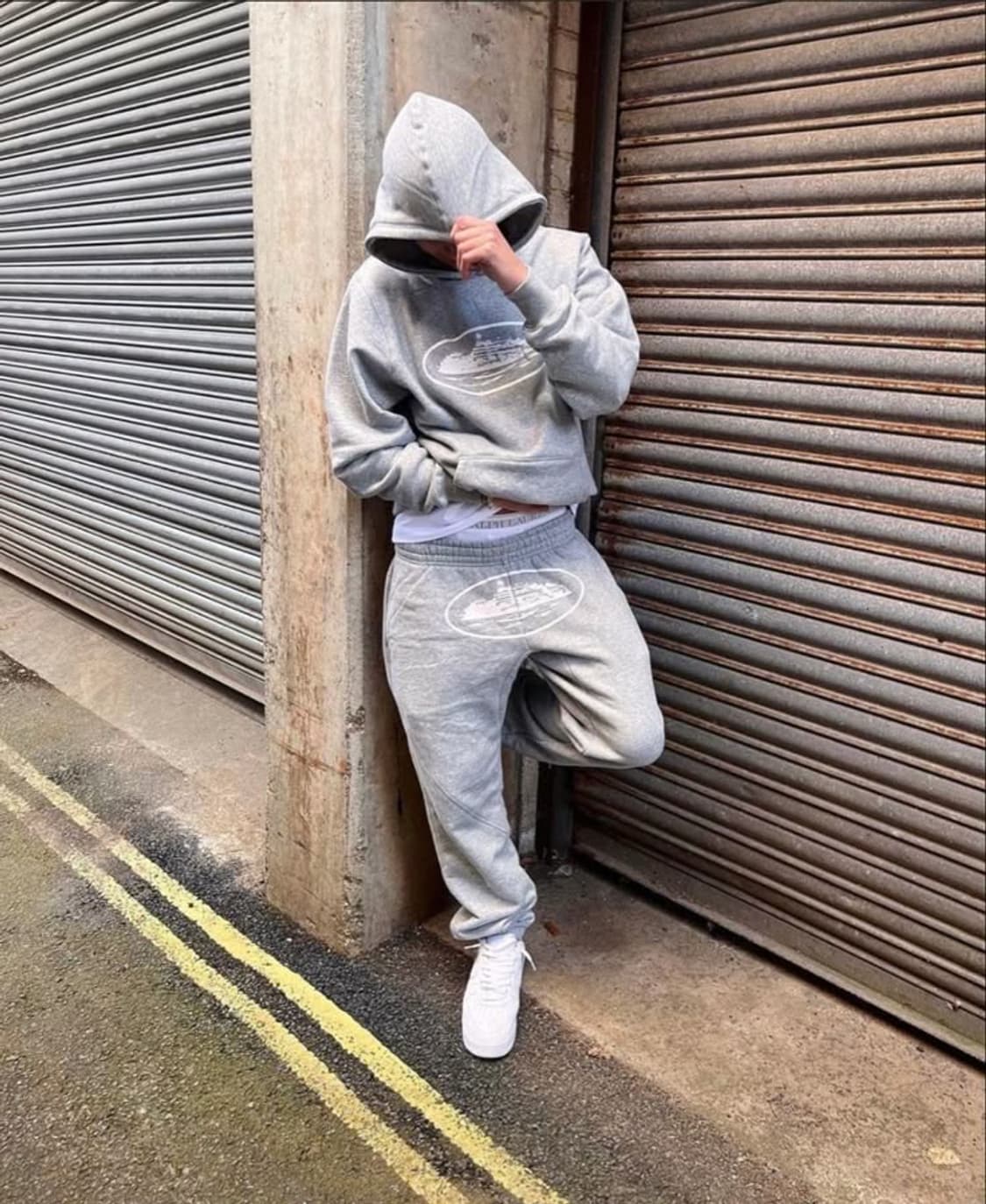 Corteiz 코르테이즈 그레이 후드 셋업 상품이미지1