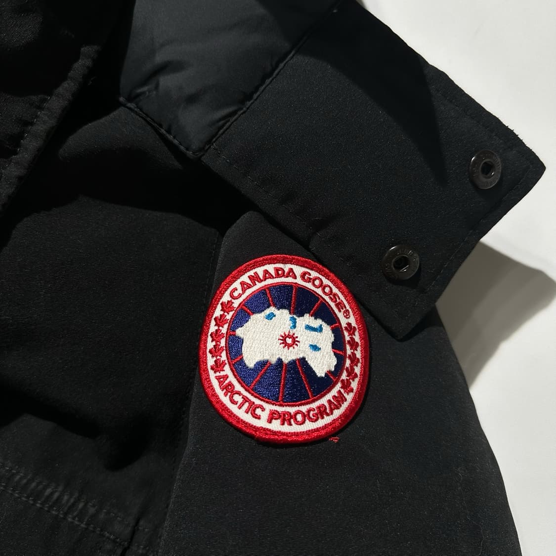 (매장판) 캐나다구스 밴프 다운 패딩 파카 블랙 상품이미지5