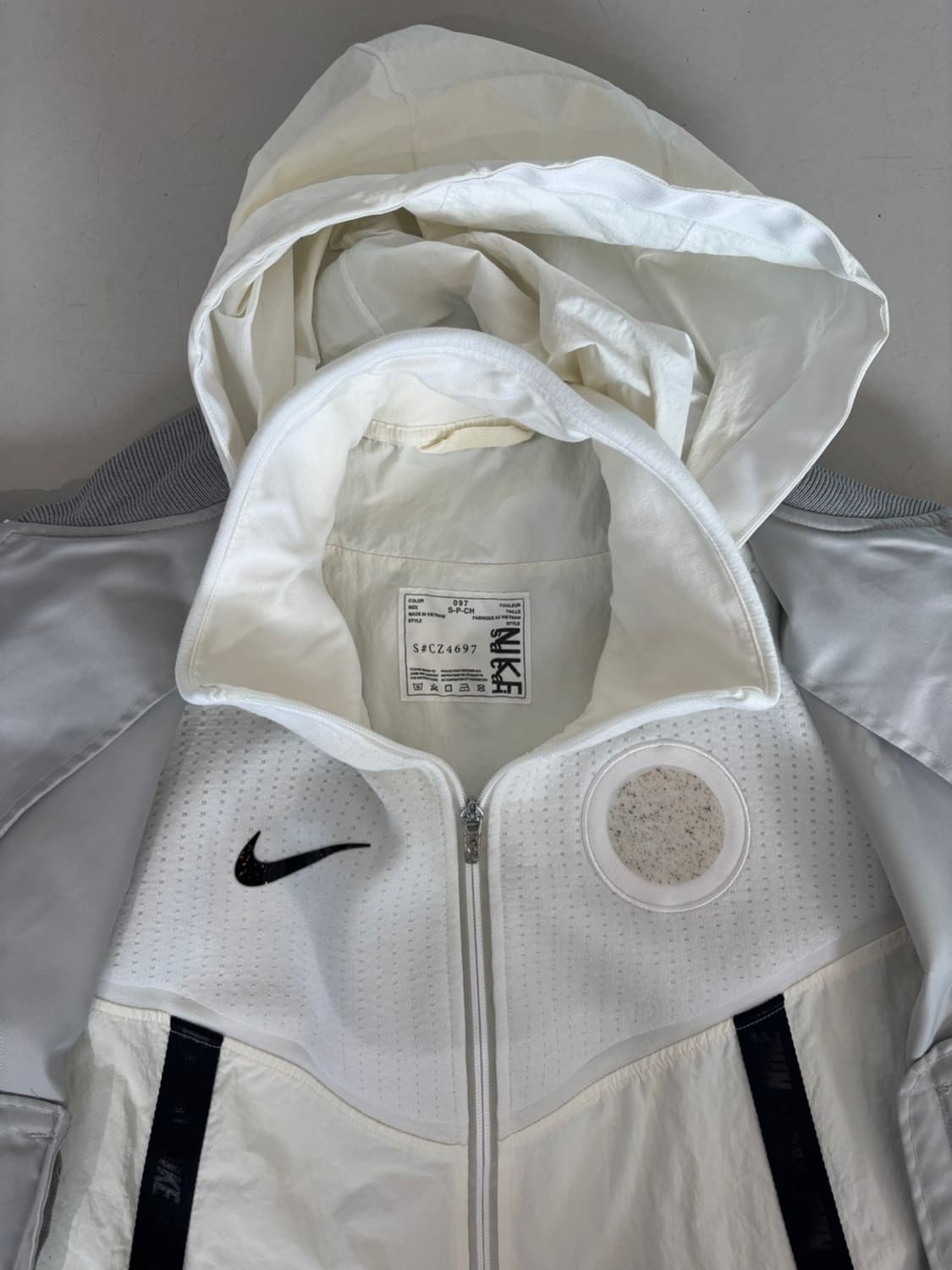Sacai X Nike Layered Nylon Jacket 상품이미지5