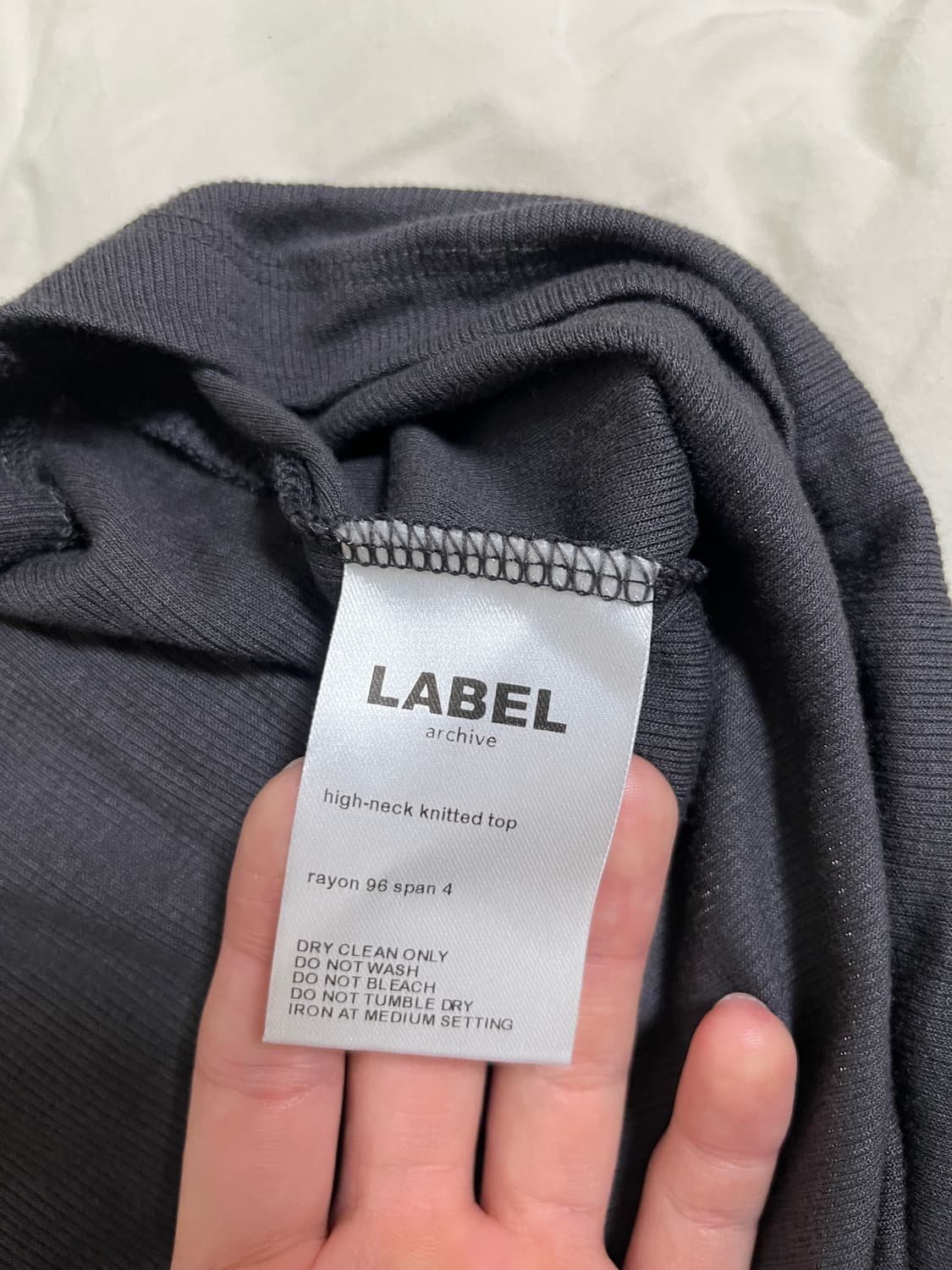 라벨아카이브 하이넥 니트 상품이미지2