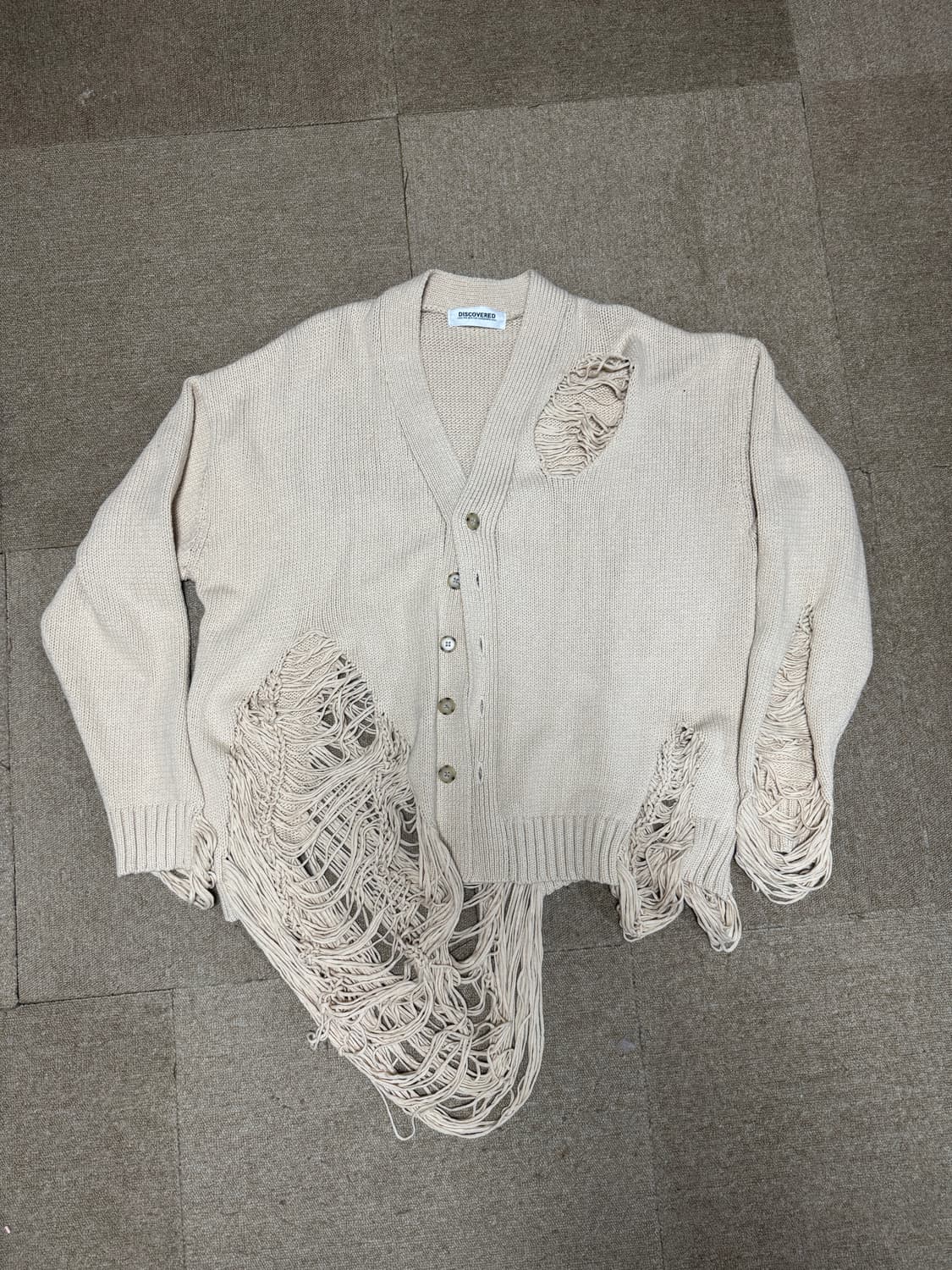 디스커버드 니트 가디건 팝니다 상품이미지3