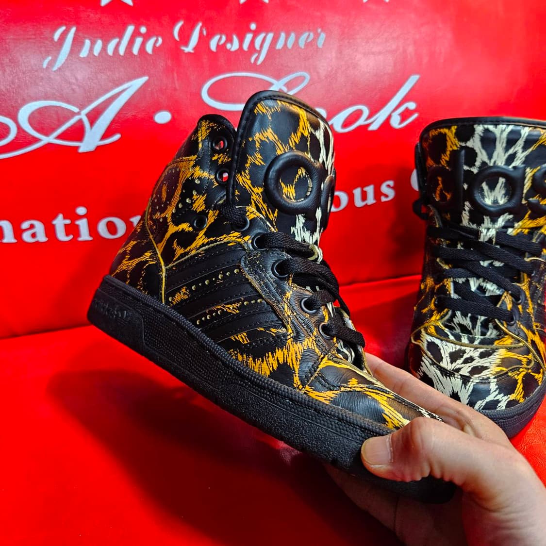 (미사용)아디다스 x 제레미스캇 레오파드 하이탑 스니커즈
 상품이미지3