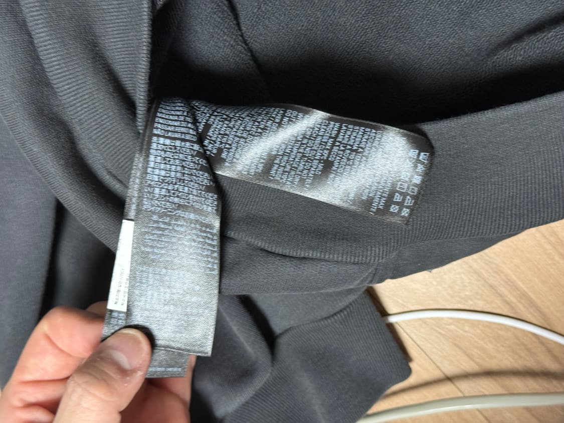 발렌시아가 바스켓볼 후드 L사이즈 판매합니다 상품이미지2