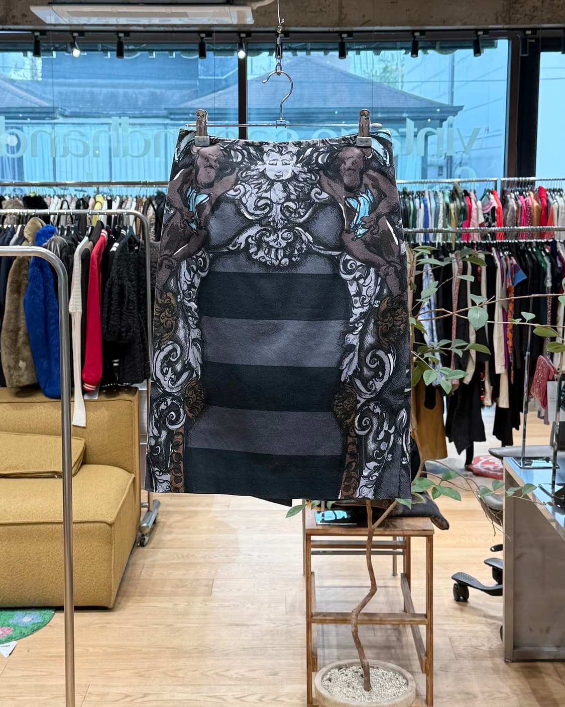 프라다 몽키 셰럽 프린팅 미디스커트  상품이미지1