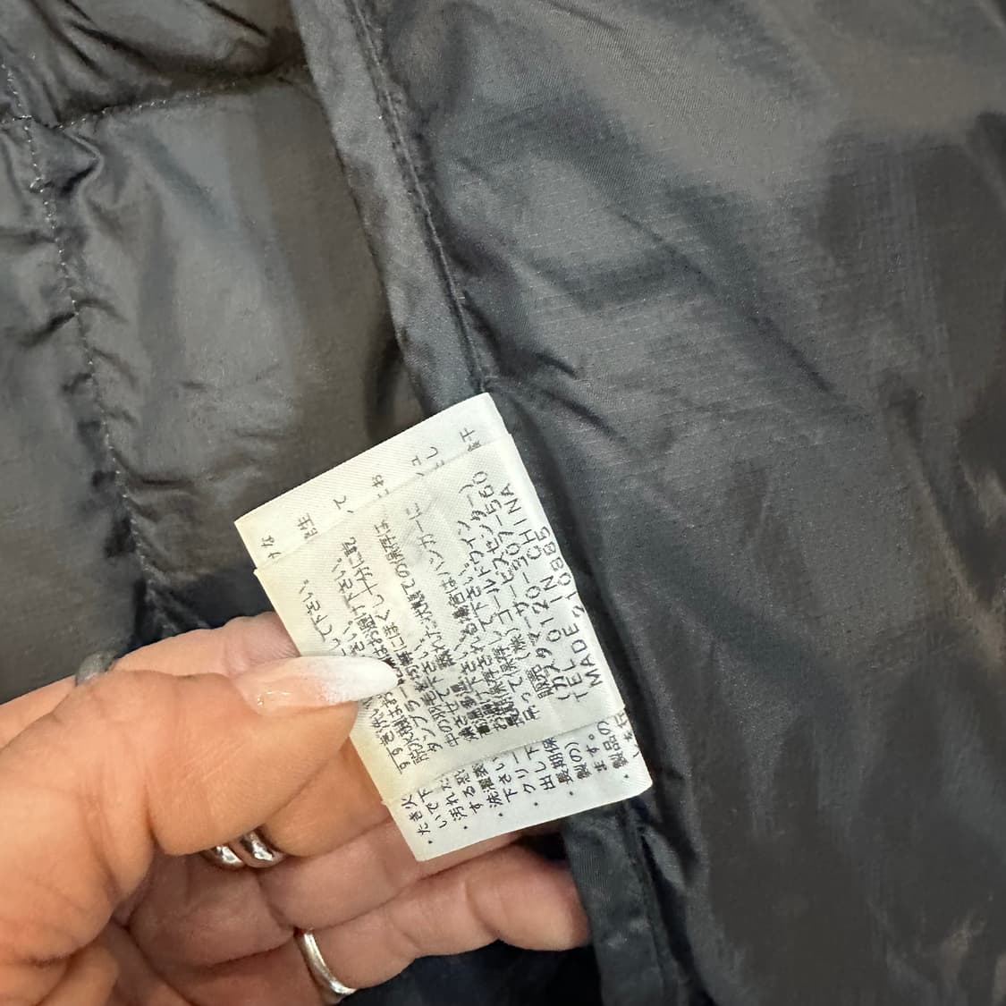 노스페이스 그레이 다운 경량패딩L 상품이미지4