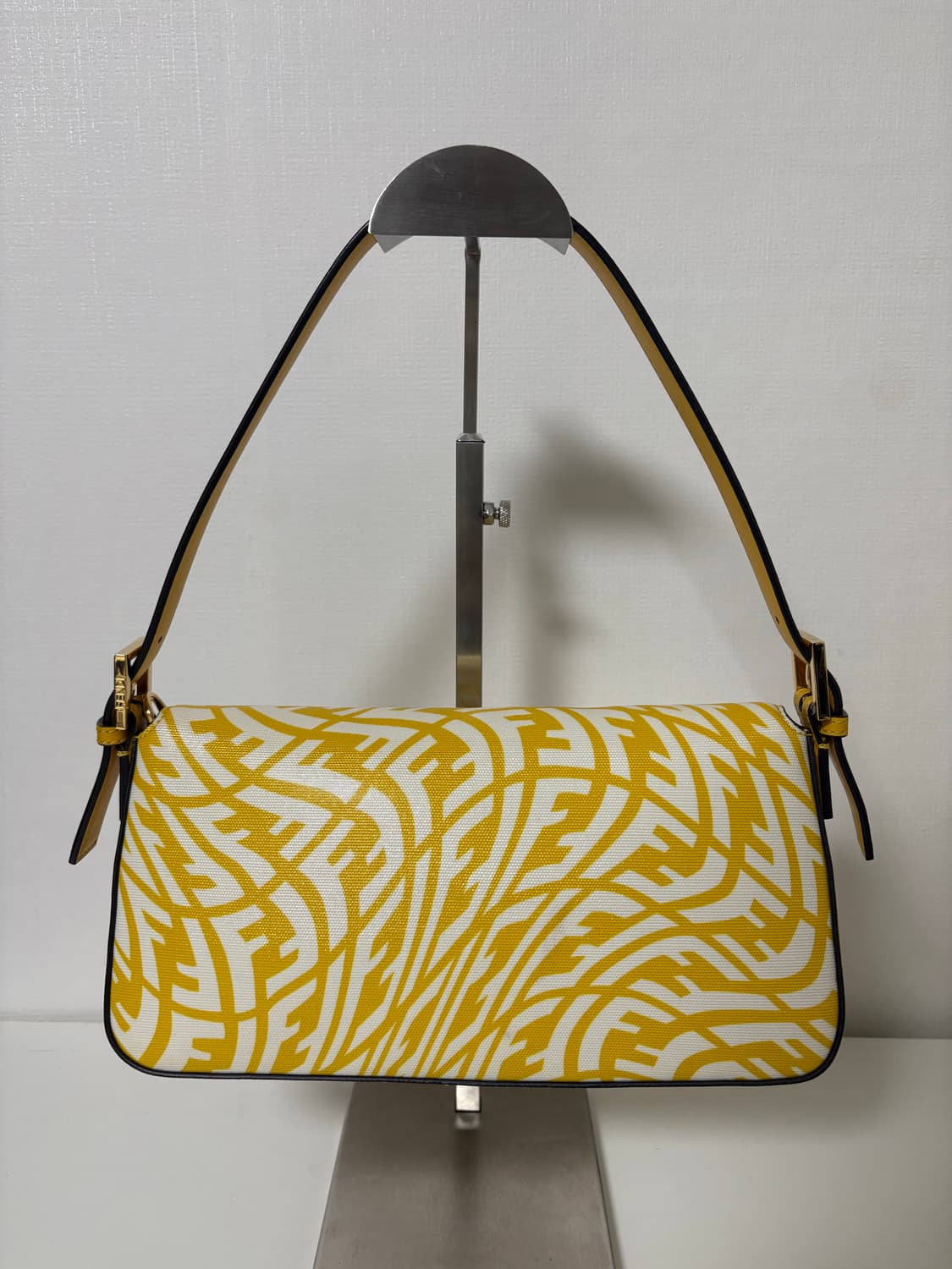 펜디 1997에디션 바게트백 상품이미지5