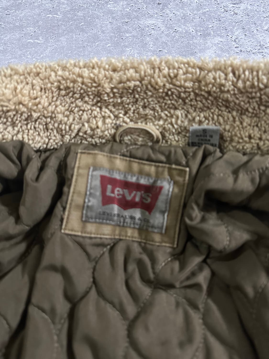 Levi's 코튼 퀼팅 세르파 트러커 재킷 카키 브라운 상품이미지5