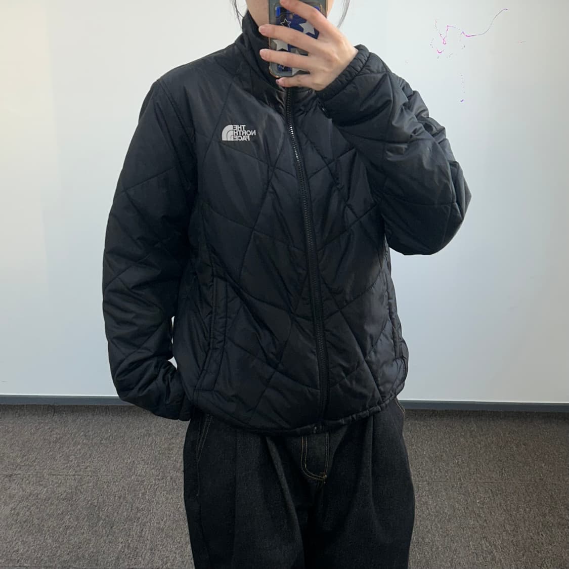 The north face 노스페이스 블랙 누빔 경량 패딩 상품이미지2