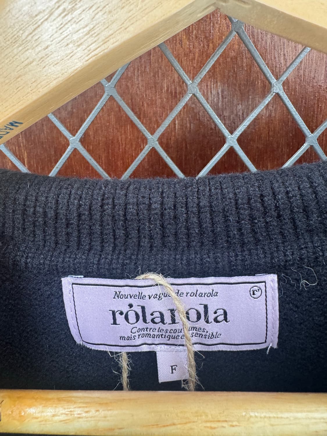 로라로라 스트라이프 오픈카라 블랙 울 니트 F 상품이미지4