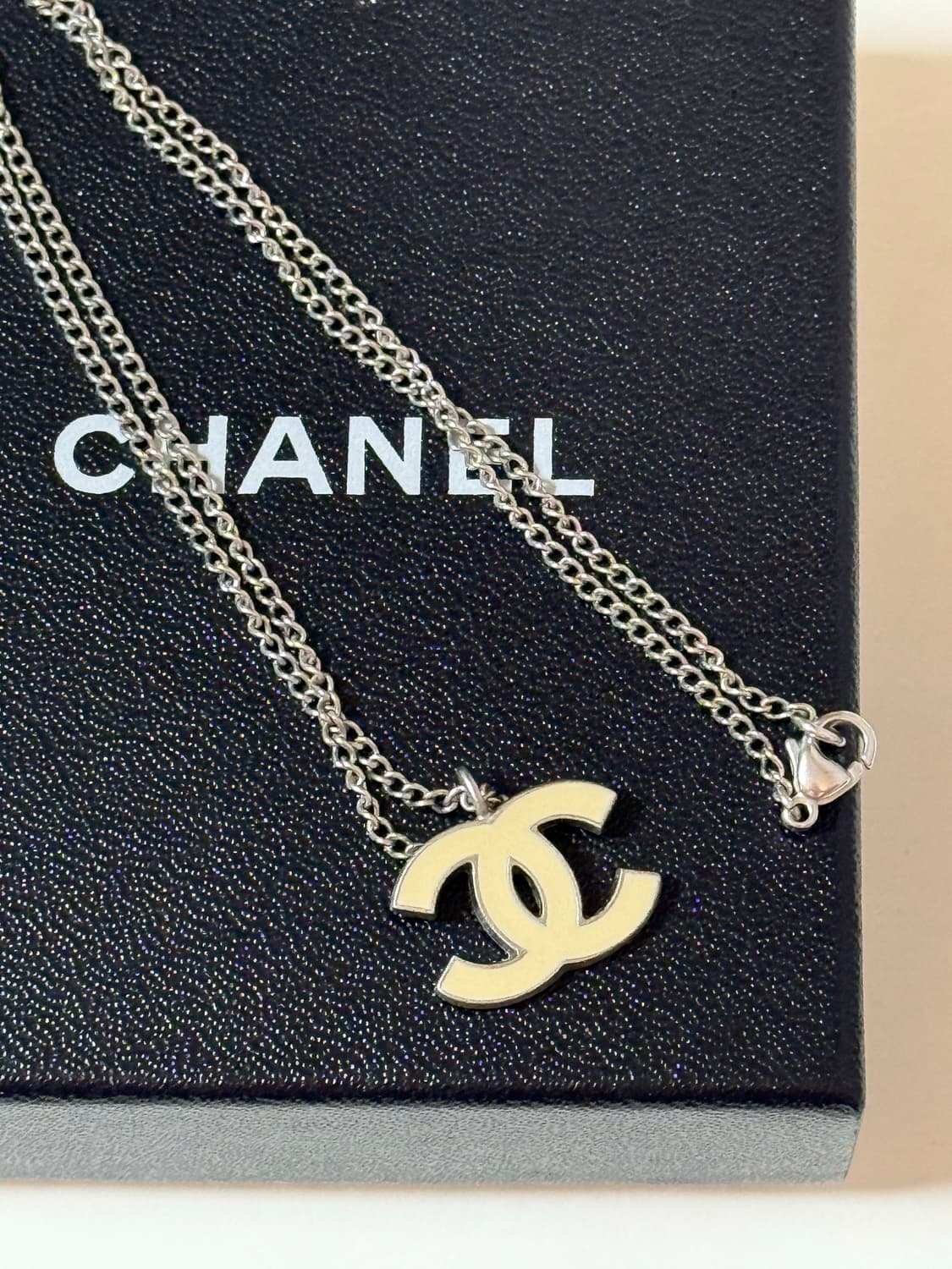 샤넬 cc로고 아이보리 목걸이 상품이미지3