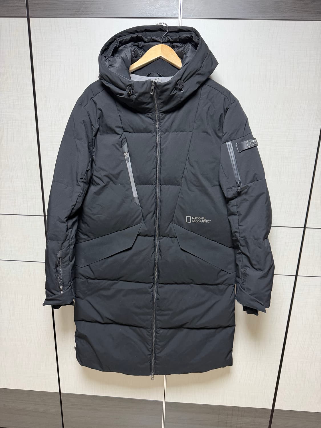 신형 내셔널지오그래픽 블랙 구스다운  롱 패딩  싸이즈 105 상품이미지1