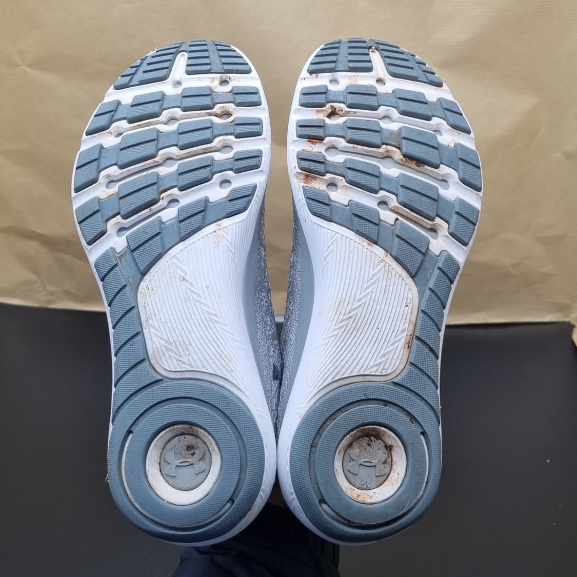 언더아머 UA 여성운동화230 상품이미지3