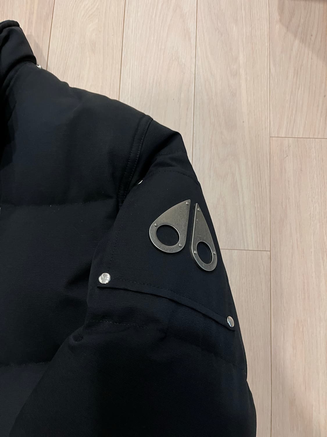 무스너클 블랙 패딩 xl  상품이미지2