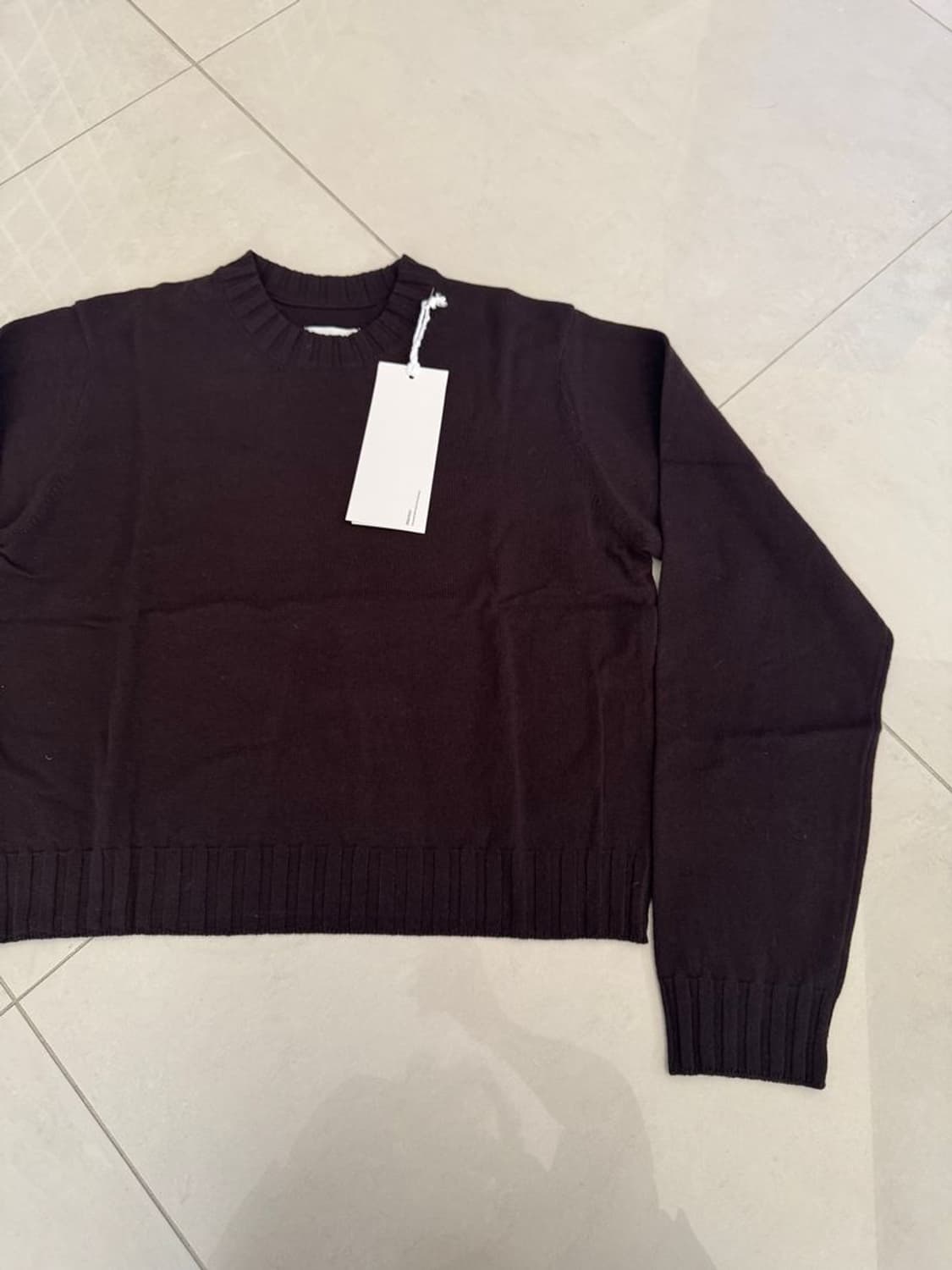 WOOL CROPPED CREW NECK  양털 크롭 크루넥 스웨터 상품이미지1