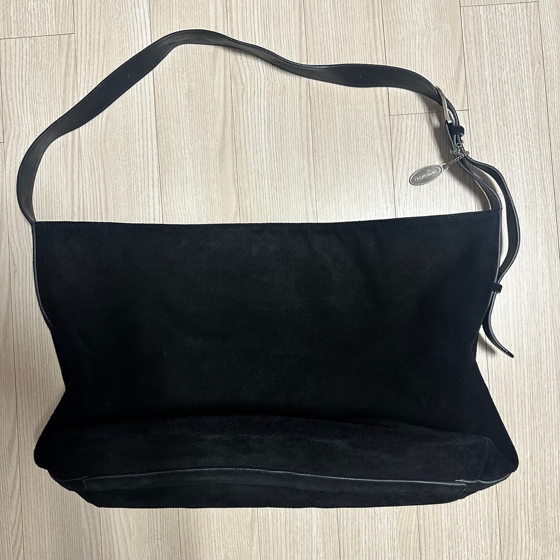 노멜렛 파멜라 스웨이드 빅 백 블랙 상품이미지2