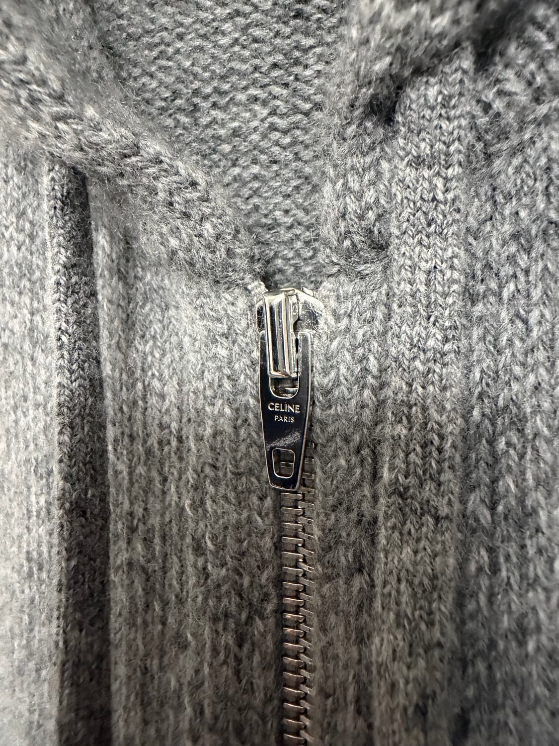 셀린느 트리옹프 자수로고 울 캐시미어 후드집업 상품이미지3