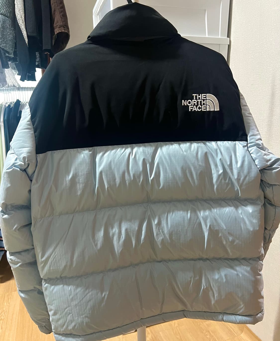 노스페이스 화이트라벨 노벨티 눕시 패딩 상품이미지2