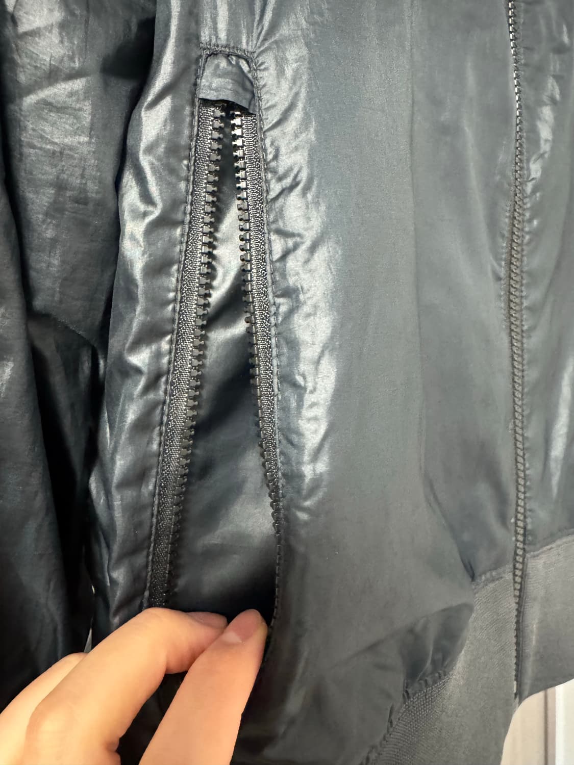 나이키 바람막이 후드 집업 M (95) 블랙 판매합니다 상품이미지4