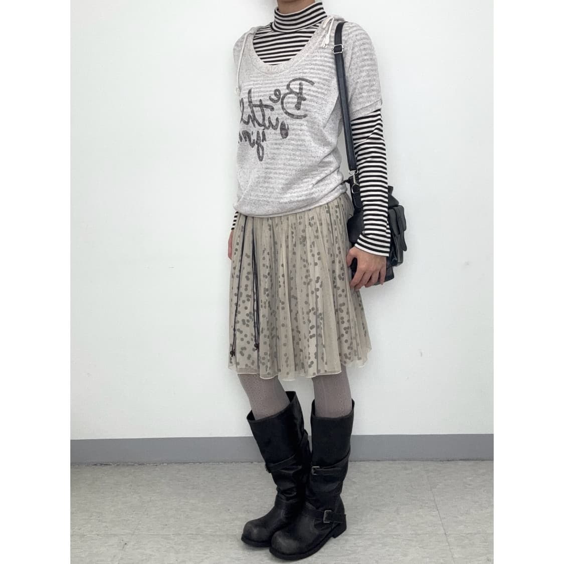 빈티지 베이지 반팔 후드 상품이미지3