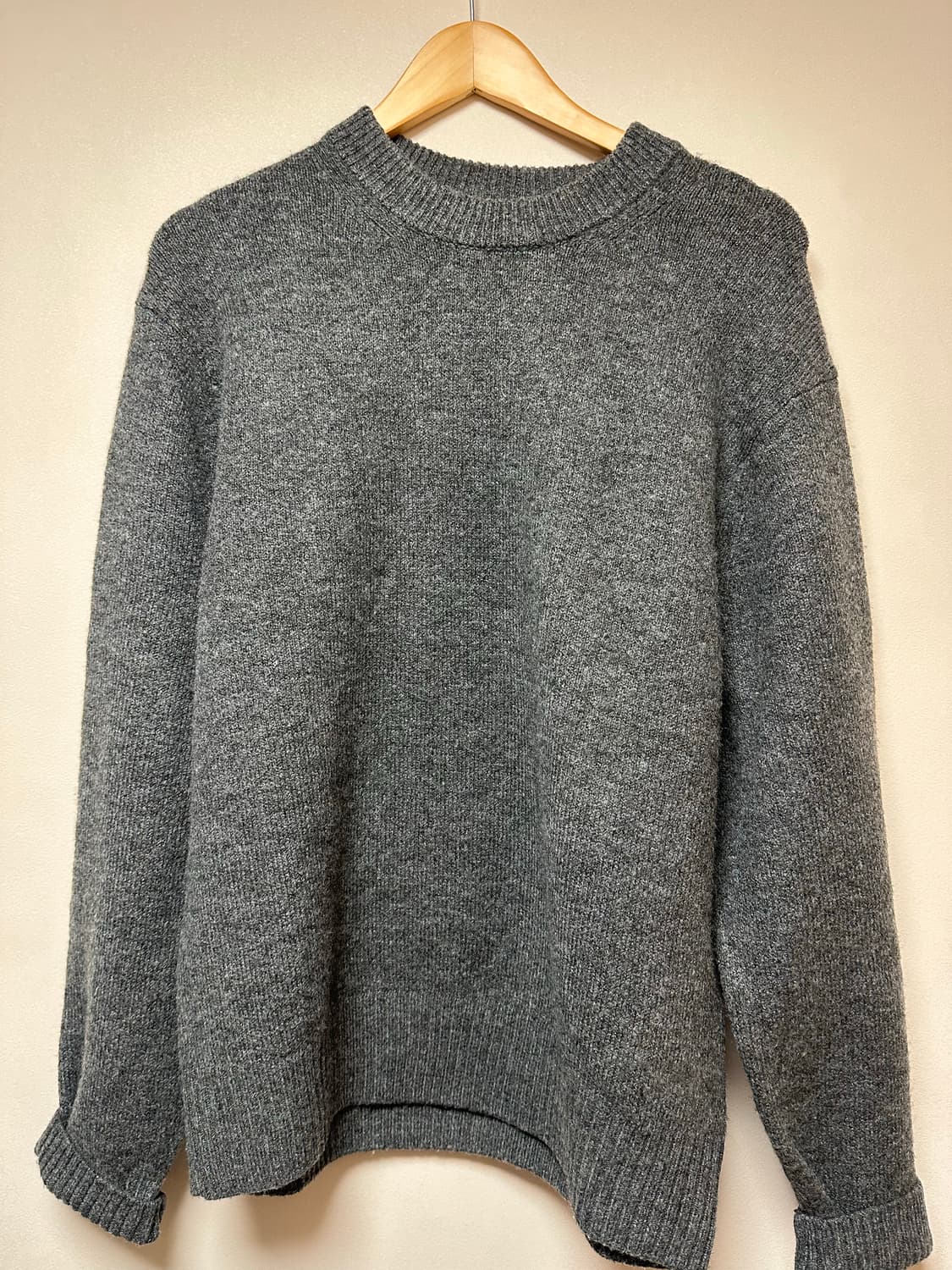 8세컨즈 니트 상품이미지1