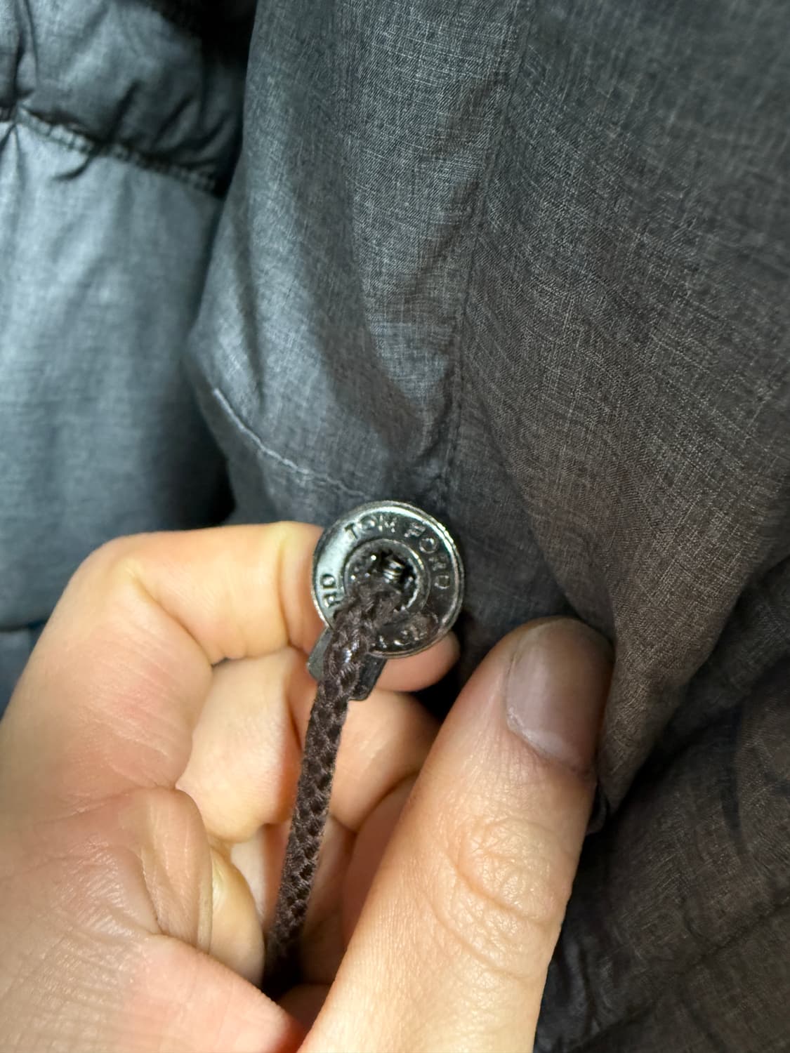 톰포드 패딩 상품이미지2