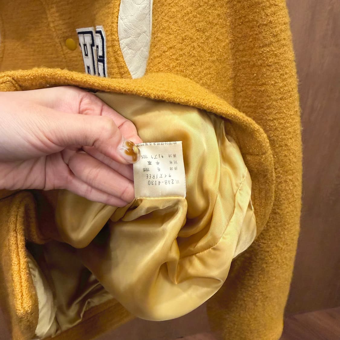 히스테릭글래머 울 바시티 자켓 레더 배색 숄더 로고 와펜 디테일 머스타드 상품이미지7