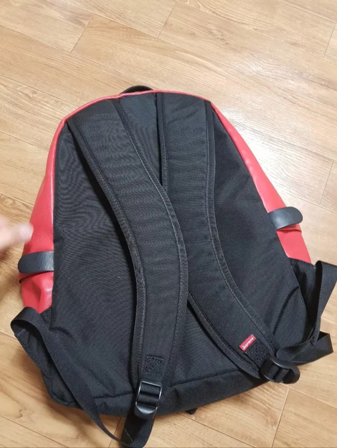 Supreme x The North Face 레더 데이백팩17FW 상품이미지6