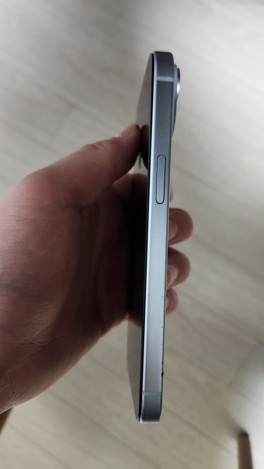 아이폰 15화이트(128GB)+강화필름 상품이미지5