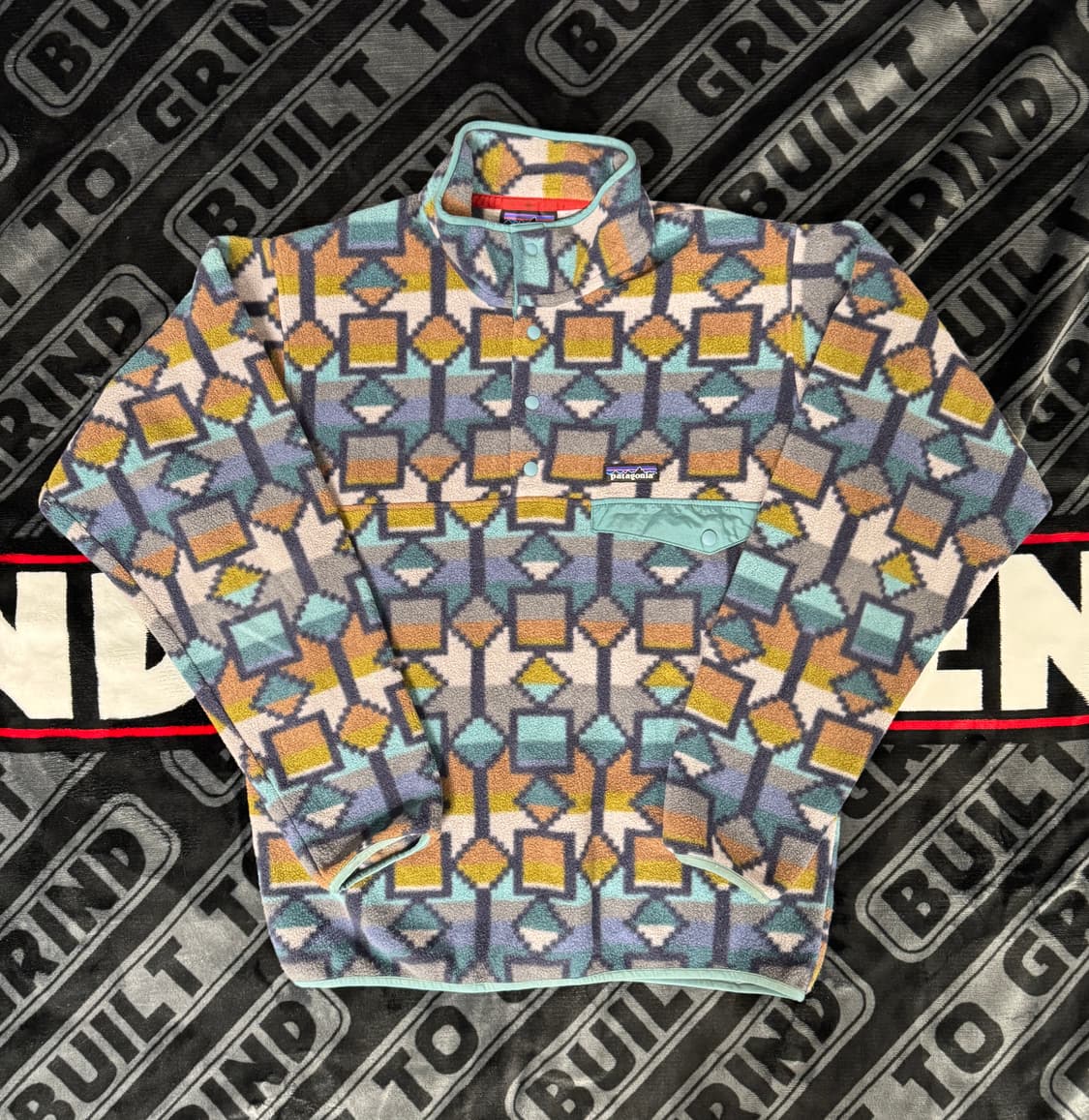 파타고니아 신칠라 스냅 티 풀 오버 시더 메사 지오메트릭 상품이미지1