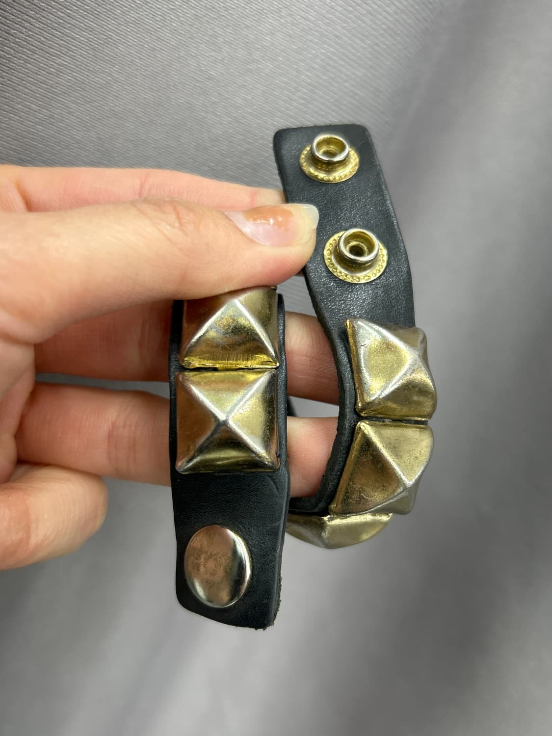 골드스터드 레더팔찌 상품이미지3