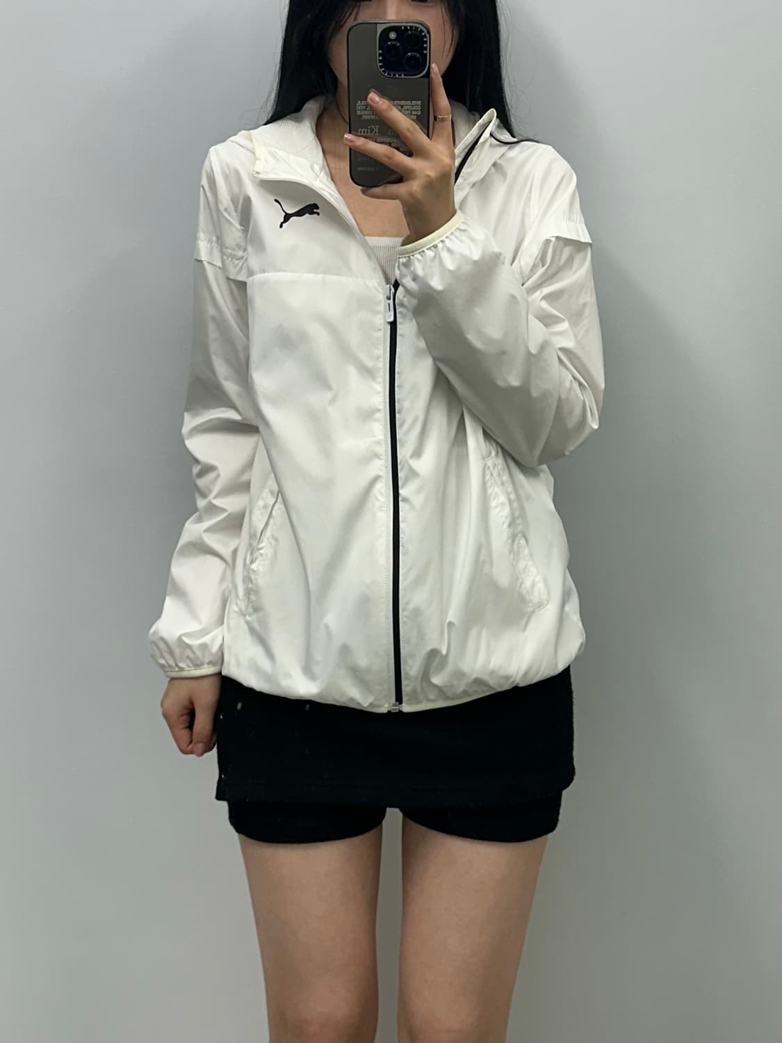 푸마 스몰로고 화이트 바람막이 상품이미지1