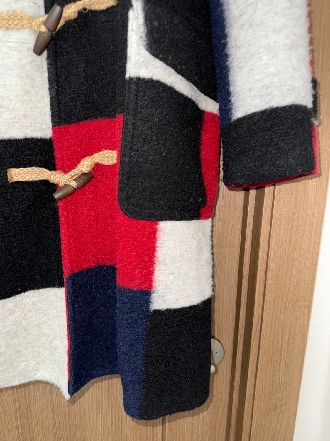 아임낫어휴먼비잉 패치워크 더플코트  상품이미지3