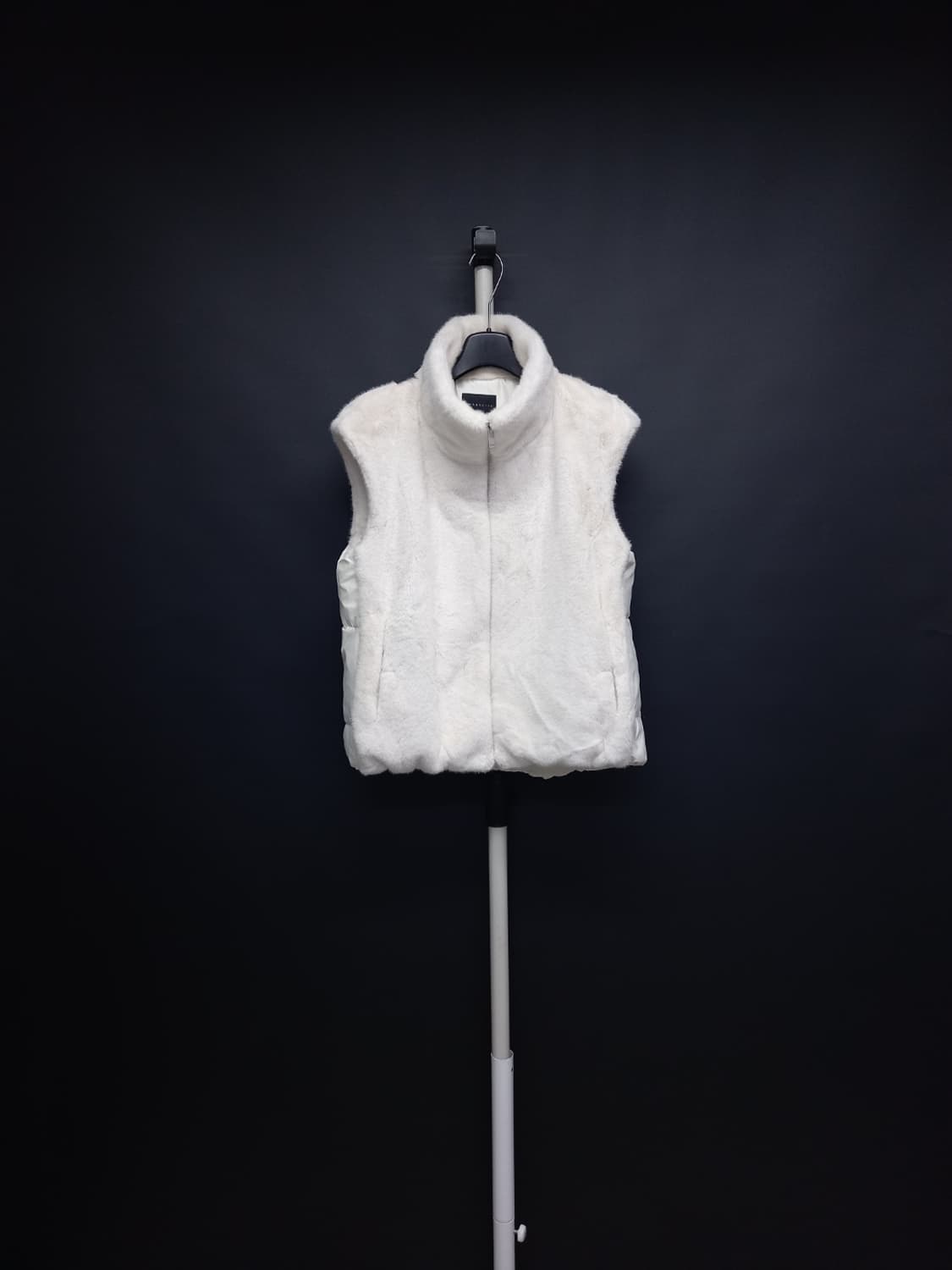 새 루나코어스 밍크패딩 베스트 66 상품이미지1