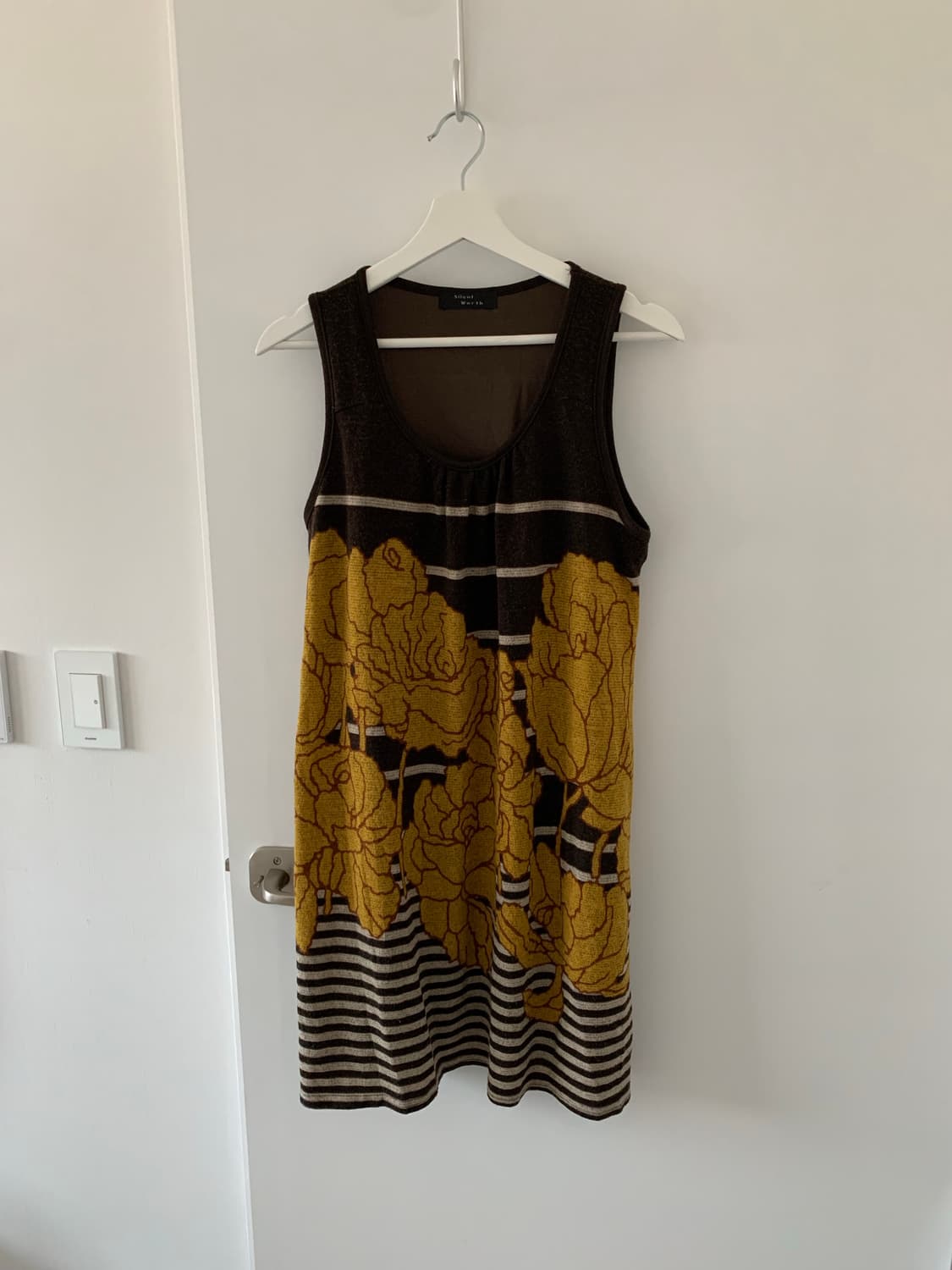 브라운 로즈 원피스 상품이미지1