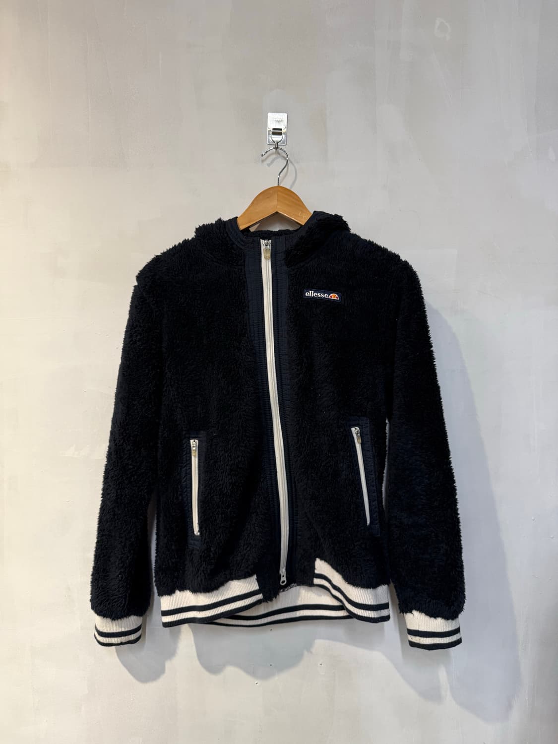 Ellesse 블랙 플리스 후드집업 상품이미지1