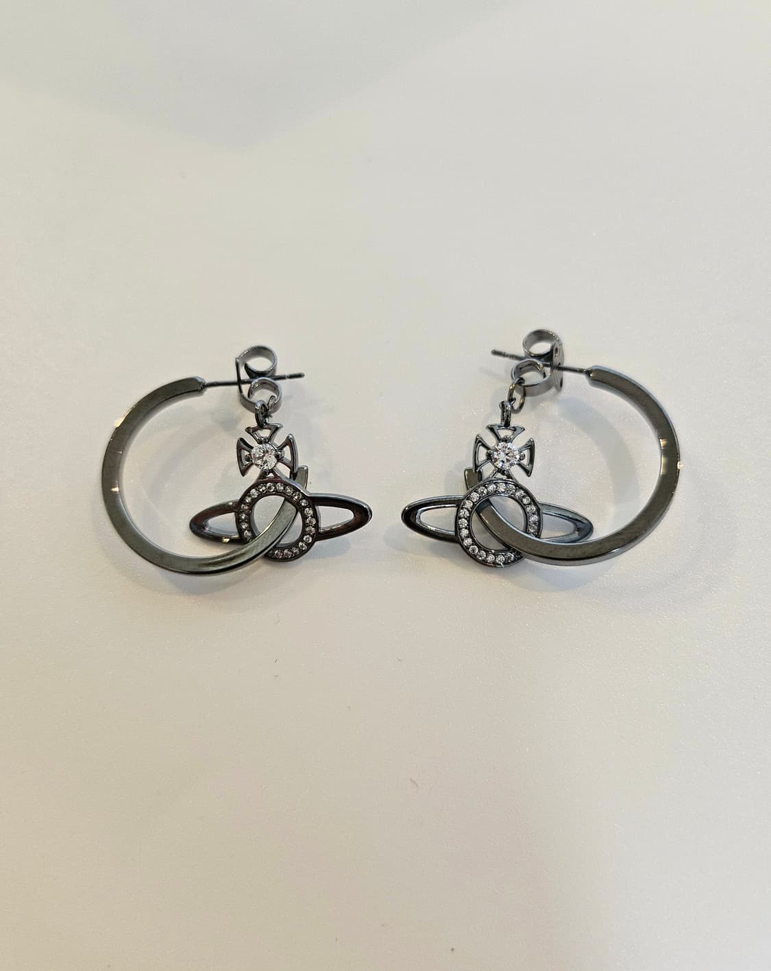 비비안웨스트우드 업사이클링 후프링 귀걸이 상품이미지2