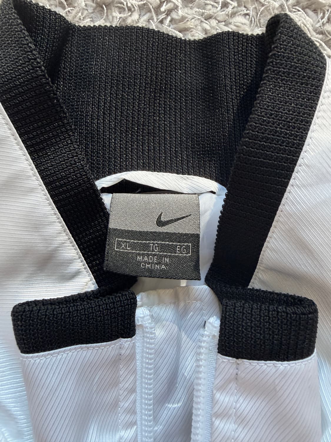 나이키 패딩 XL 상품이미지4