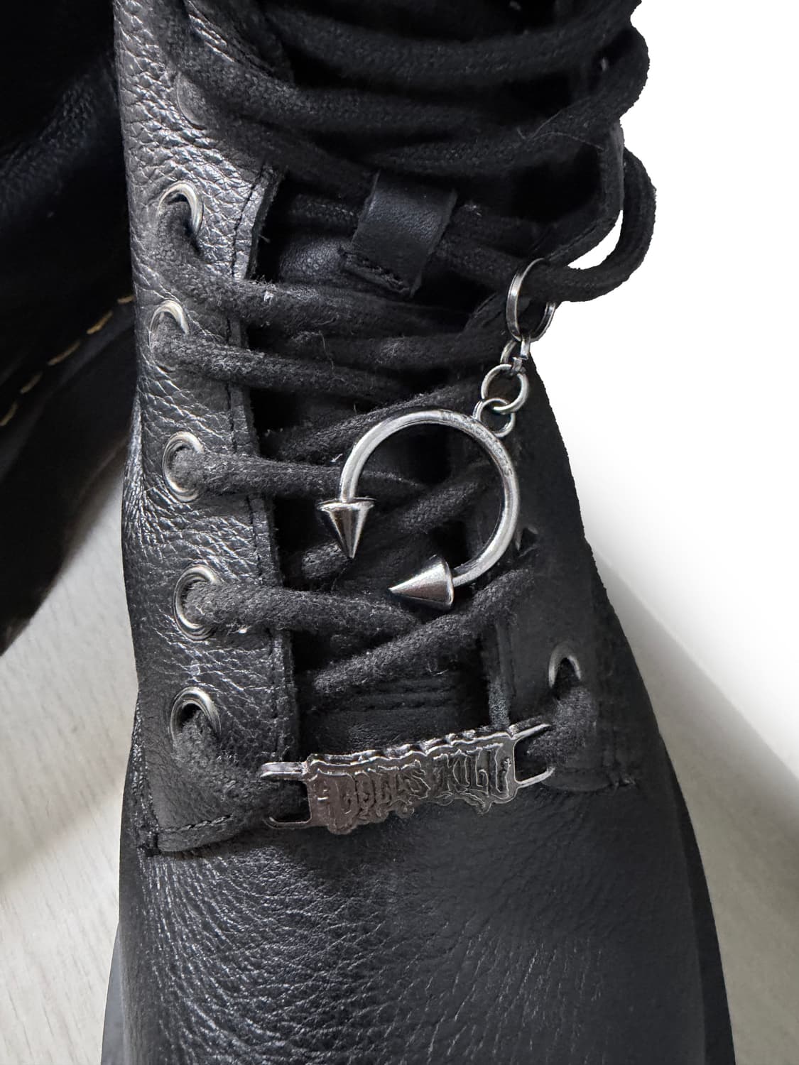 닥터마틴 x 돌스킬(Dr. Martens x Dolls Kill) 20홀 상품이미지2