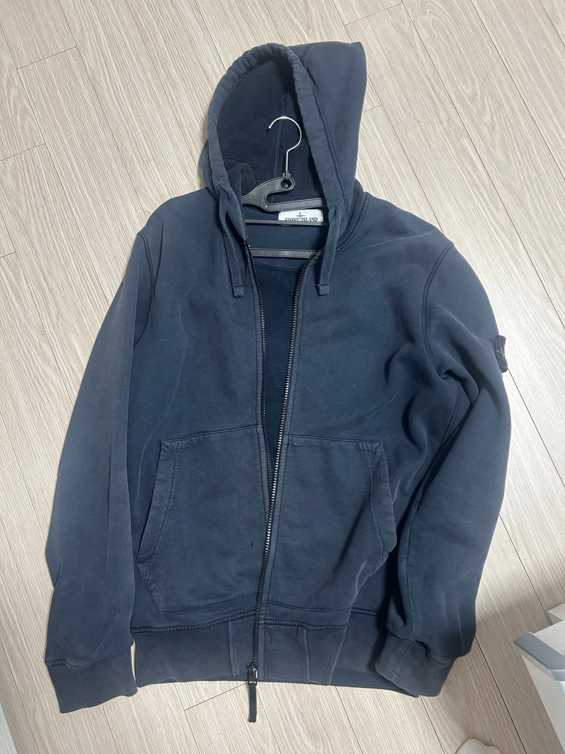 스톤 아일랜드 후드집업 네이비 s 상품이미지1