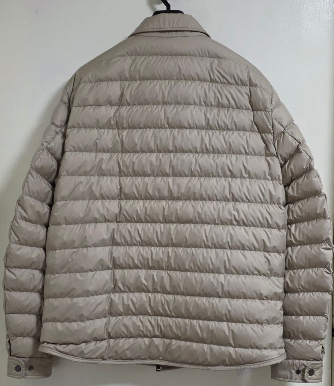 25SS 몽클레르 부르동 다운 셔츠 자켓 라이트 베이지 / 5 상품이미지3