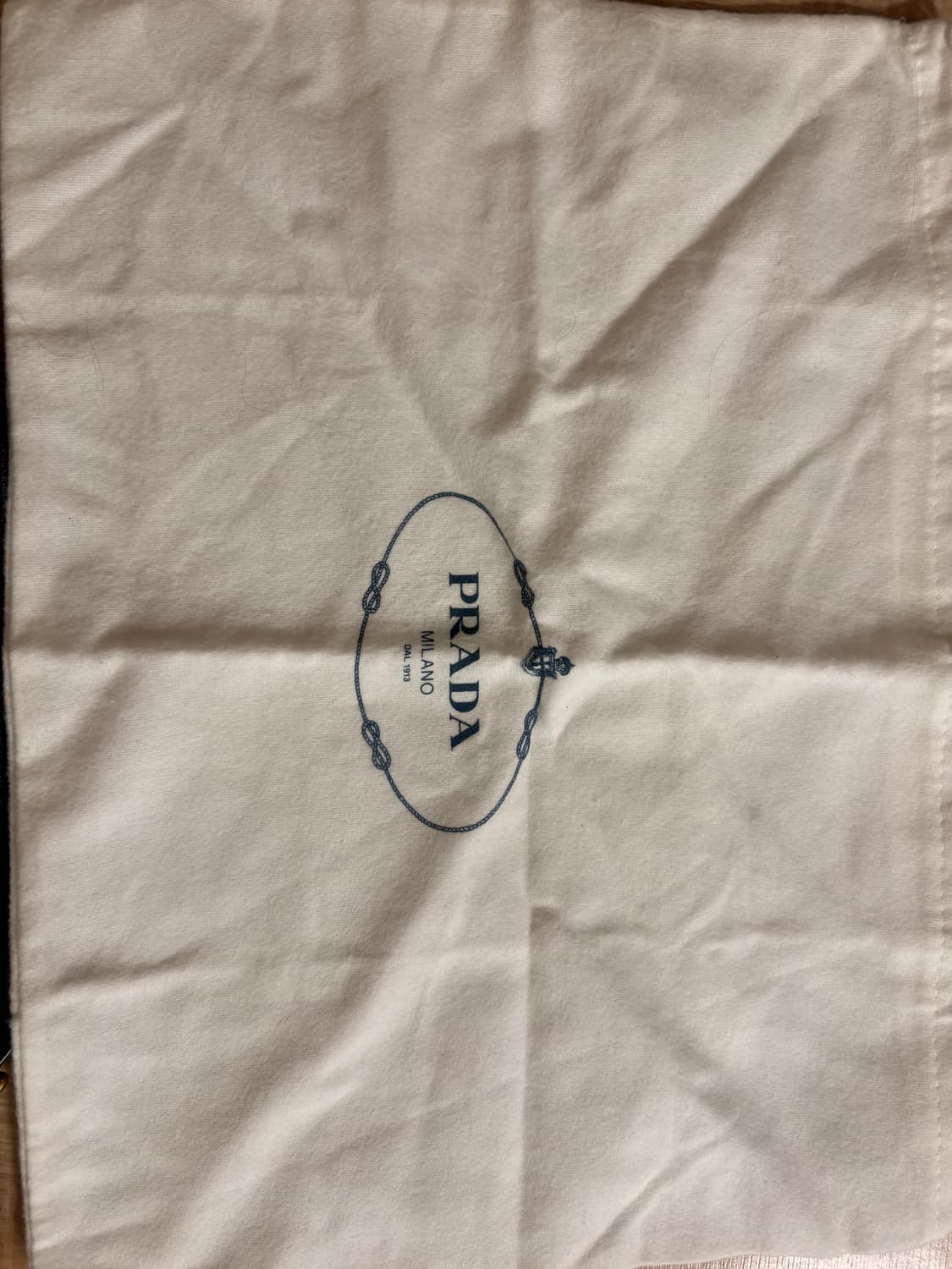 프라다 비텔로 다이노 크로스백 블랙 1BH050 상품이미지2