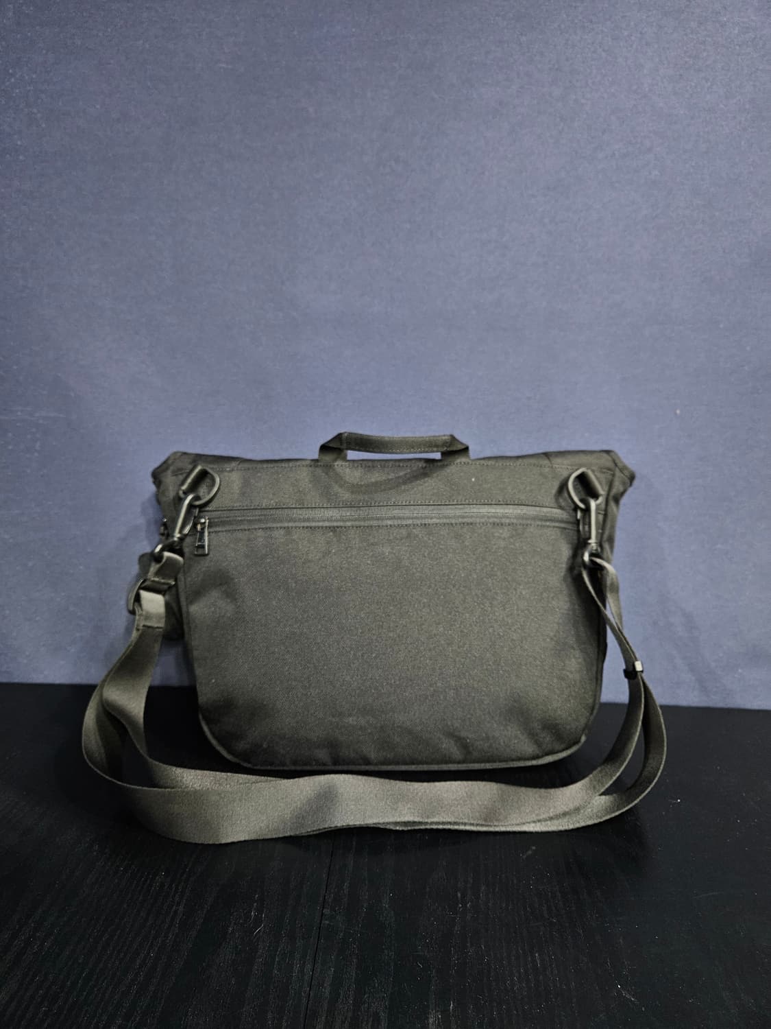 캉골 페브릭 블랙컬러 남녀겸용 메신저백 크로스백  상품이미지2