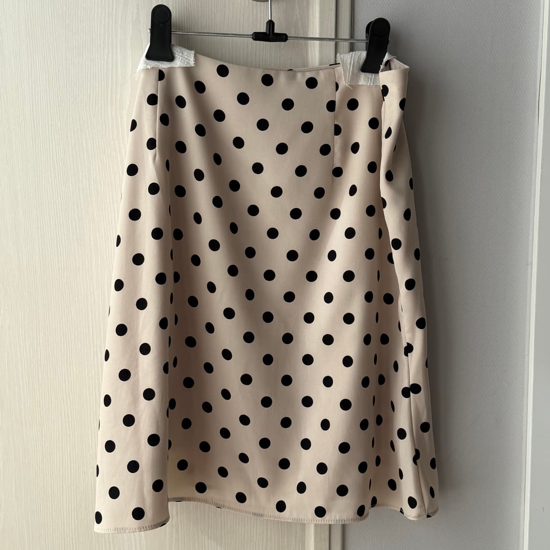 오브오브 도트 스커트 베이지 하프 기장 M 사이즈 상품이미지3