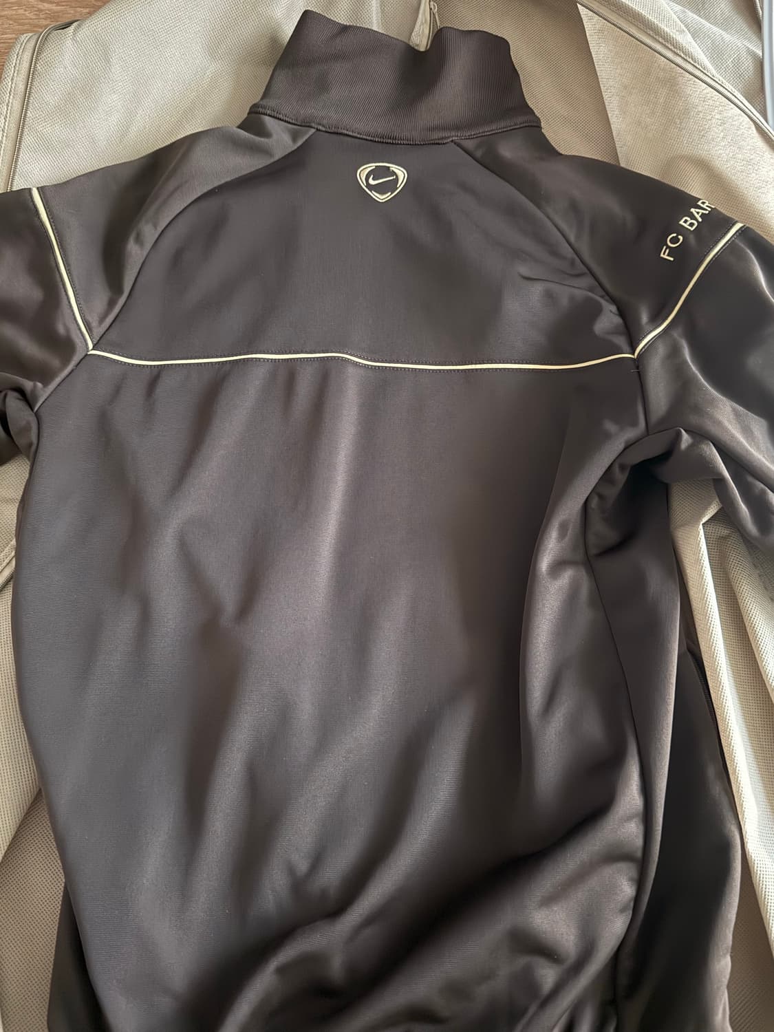 나이키 바르셀로나 브라운 트랙 져지 상품이미지2